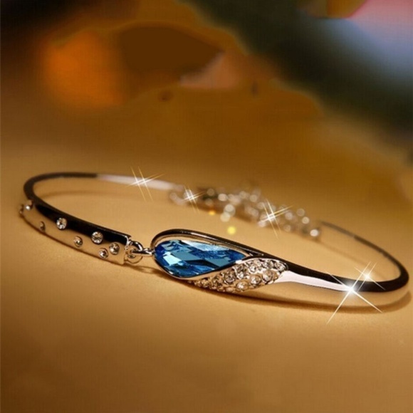 Jewelry - Rhinestone Blue Crystal Silver Bangle Bracelet